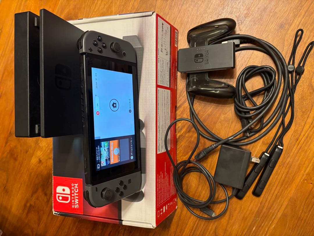 Nintendo Switch 本体 ドック&Joy-Con充電グリップ付き