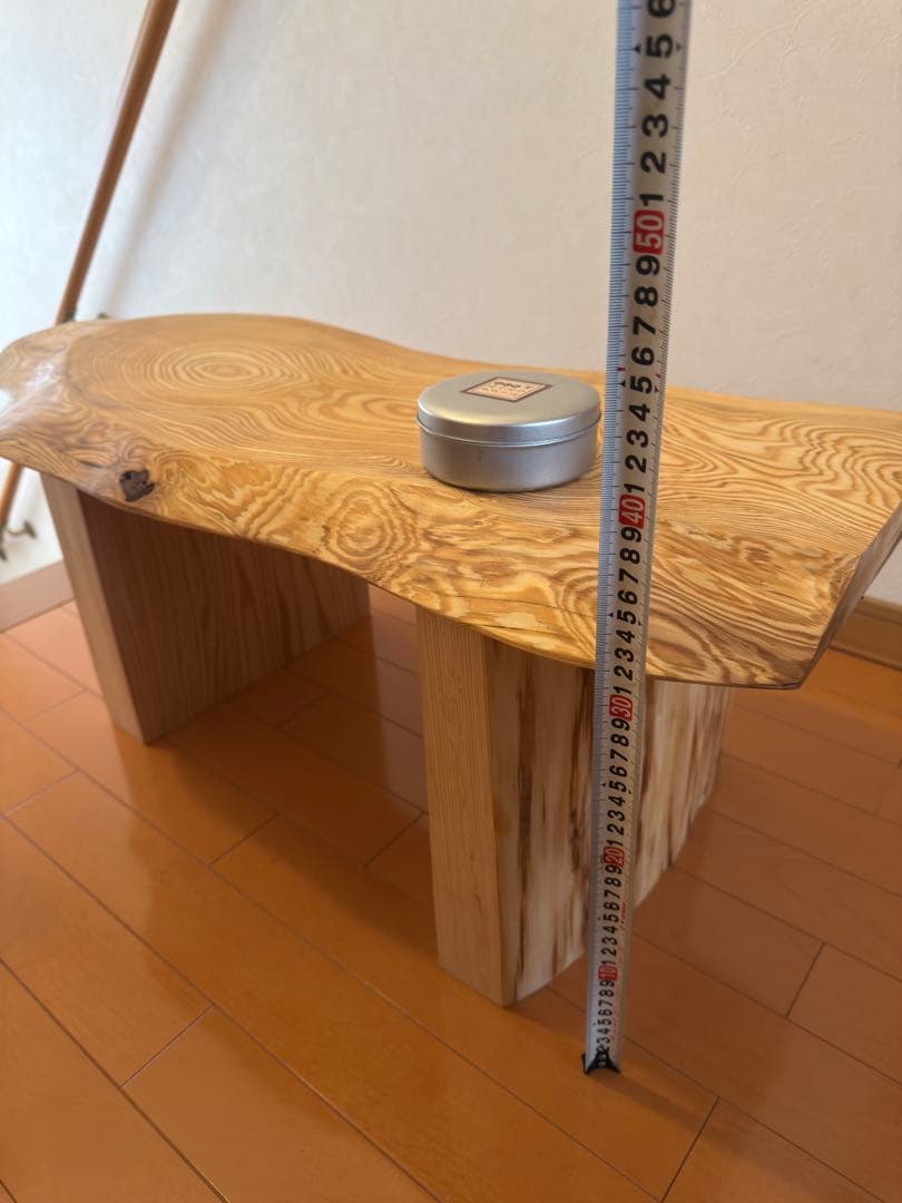 天然杉一枚板極美杢目、自然な曲線型センターテーブル 蜜蝋クリーム仕上げ‼️