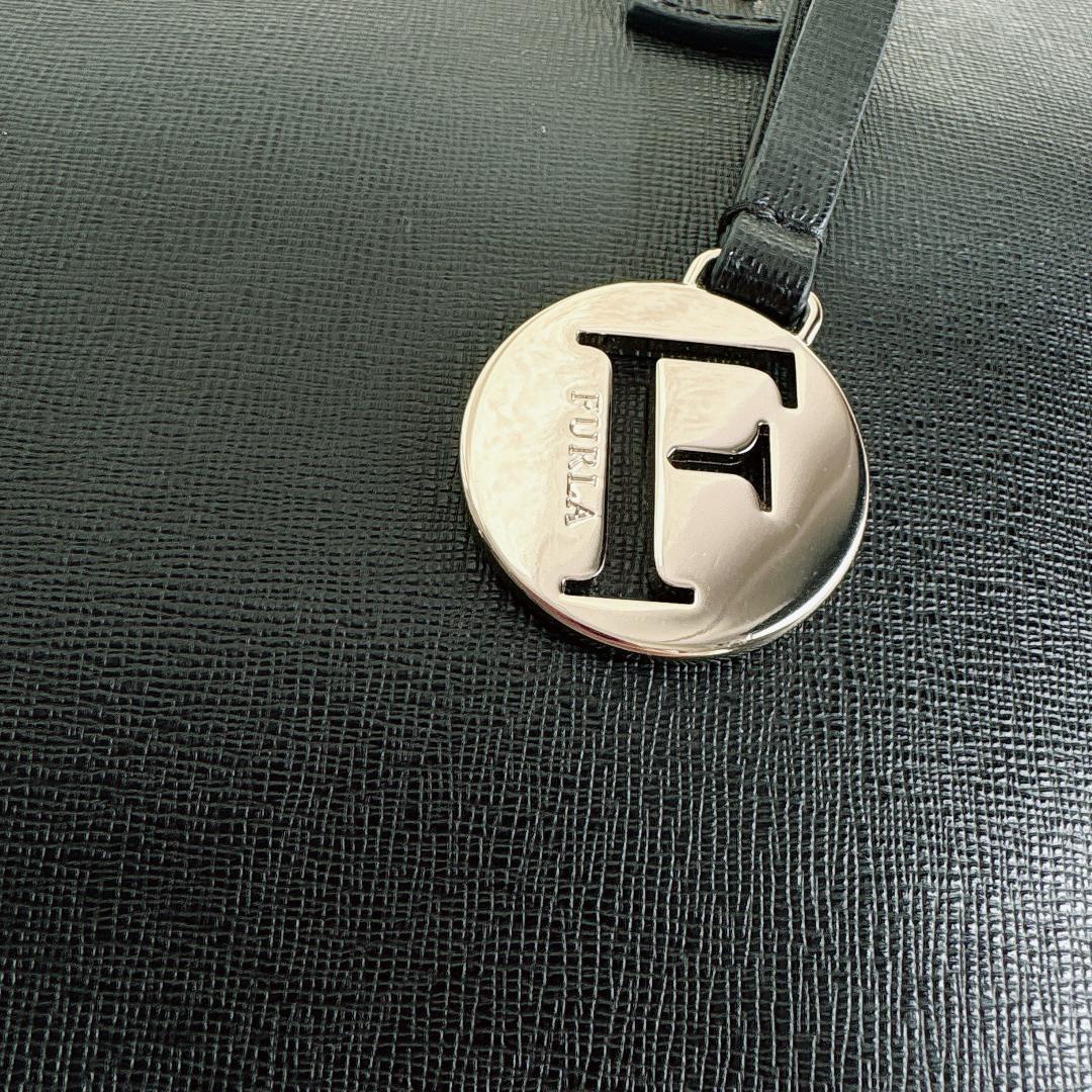 【美品】A4サイズ収納可 FURLA フルラ トートバッグ ブラック