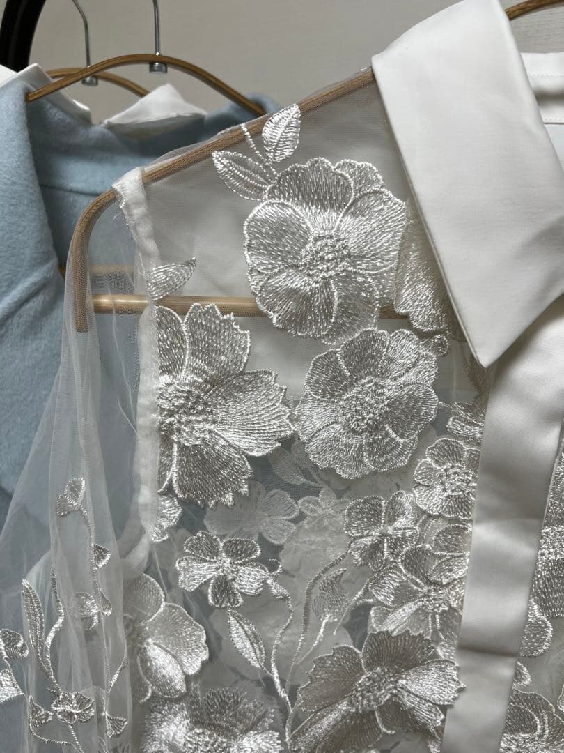 トップス Sheller 3D flower X embroidery blouse