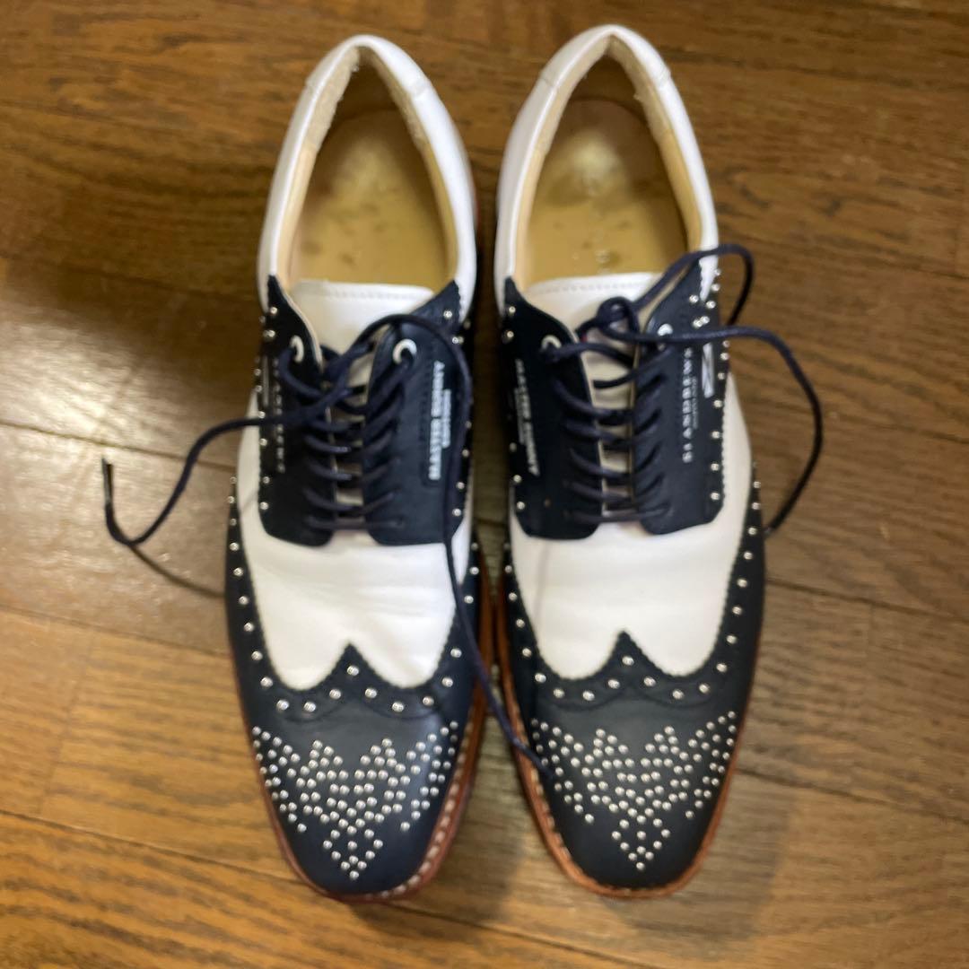 スタッズ付きレザーゴルフシューズ
