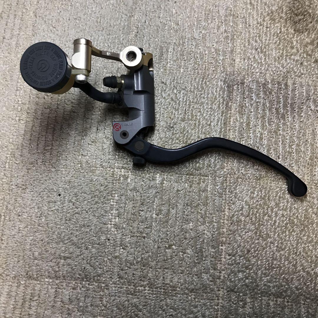 ブレンボラジアルクラッチマスター19×18 削り出し