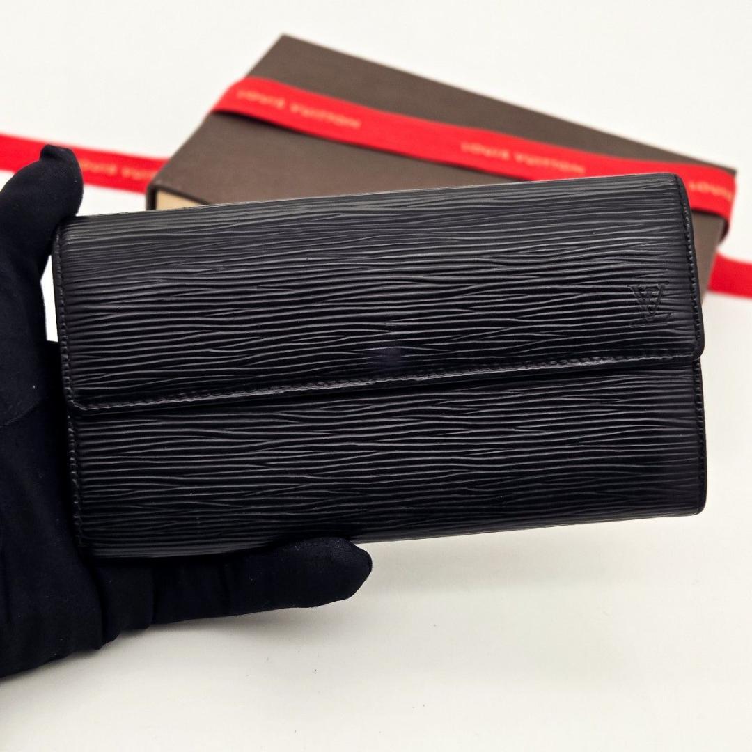 ルイヴィトン 長財布 エピ ポルトフォイユ サラ 6枚 A693 ブラック