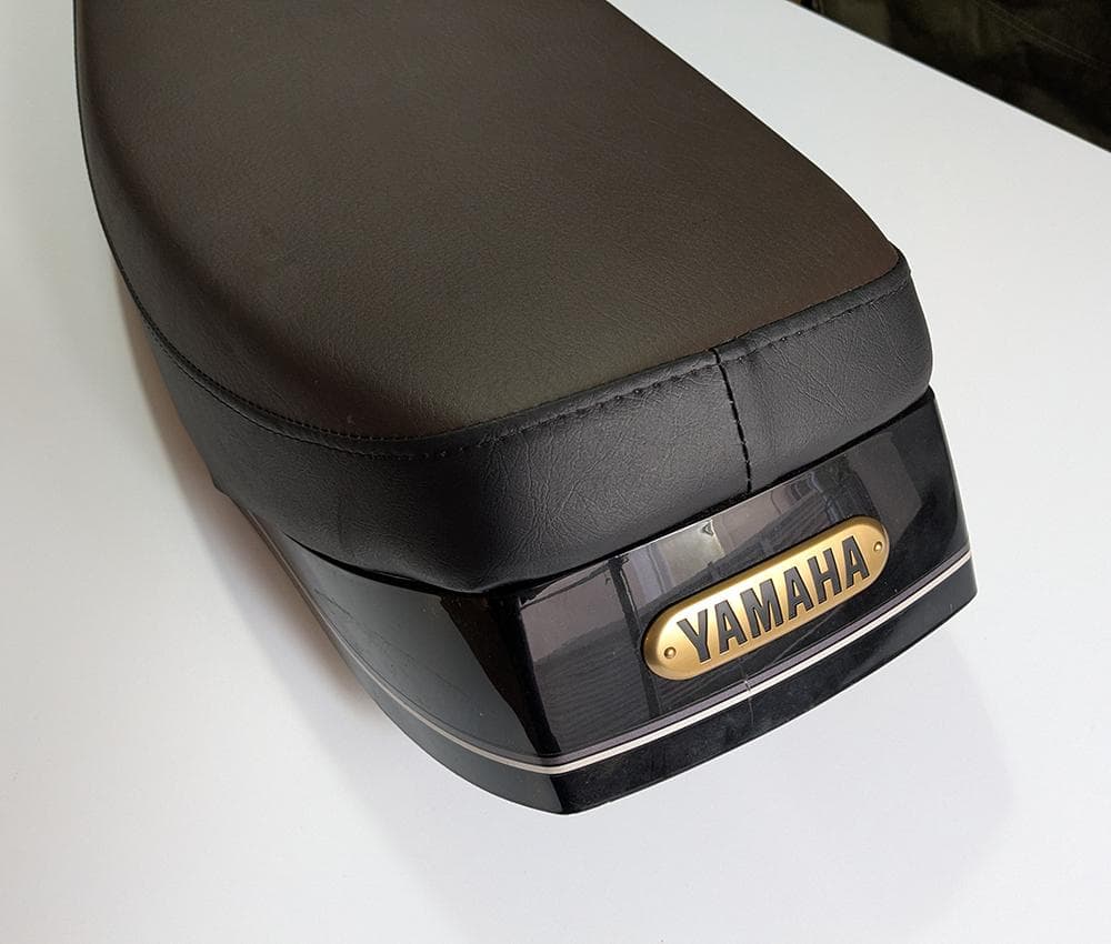 未使用品 YAMAHA ヤマハ SR400 純正シート バイク シート 座面