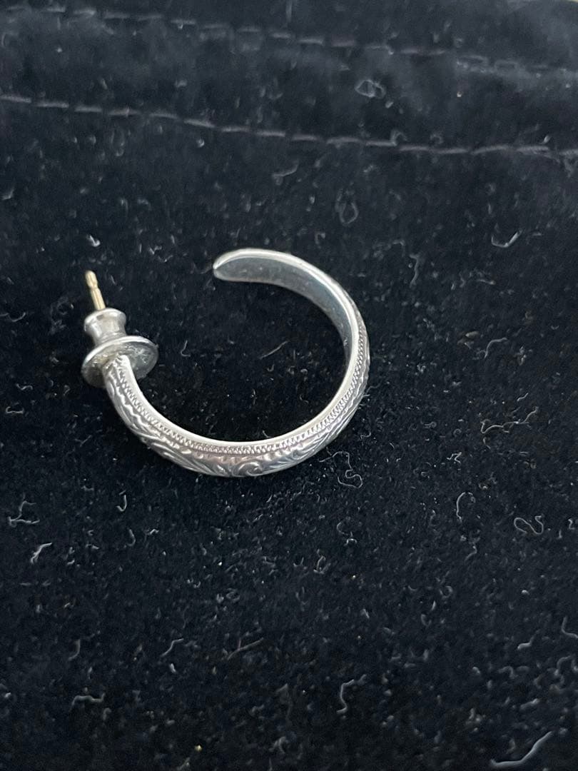 アクセサリー ANTIDOTE BUYERS Engraved Hoop Earring