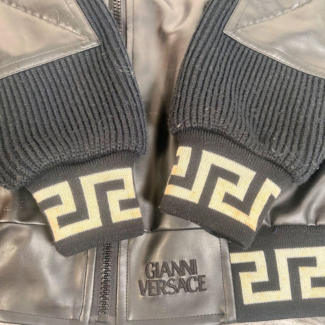 ヴェルサーチ　メデューサ刺繍　ブルゾン　スタジャン　ブラック　レザー