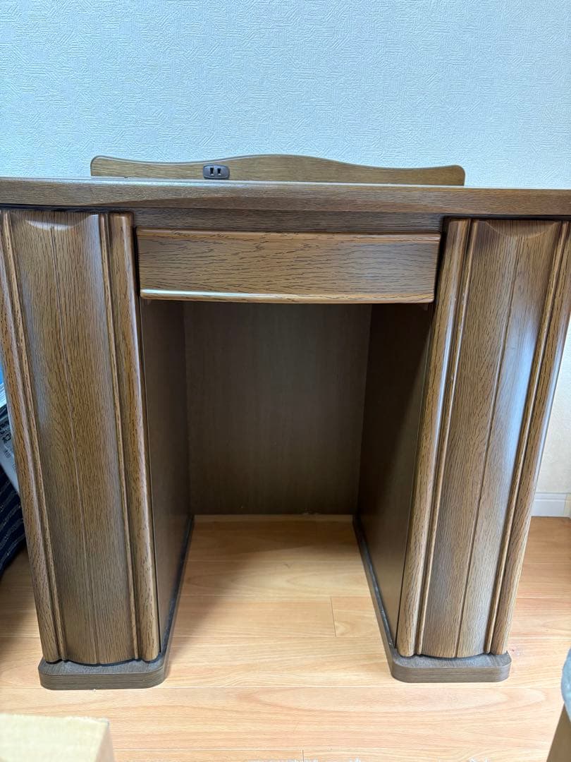 圧迫感なし！『美品』2Way アンティーク調　素敵なブラウンデスク 引き出し付き