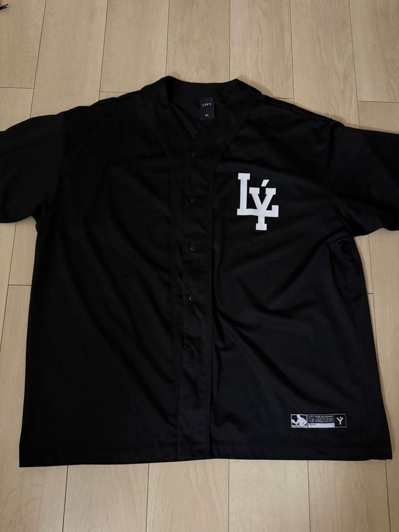 LYFT 完売　ベースボールシャツ