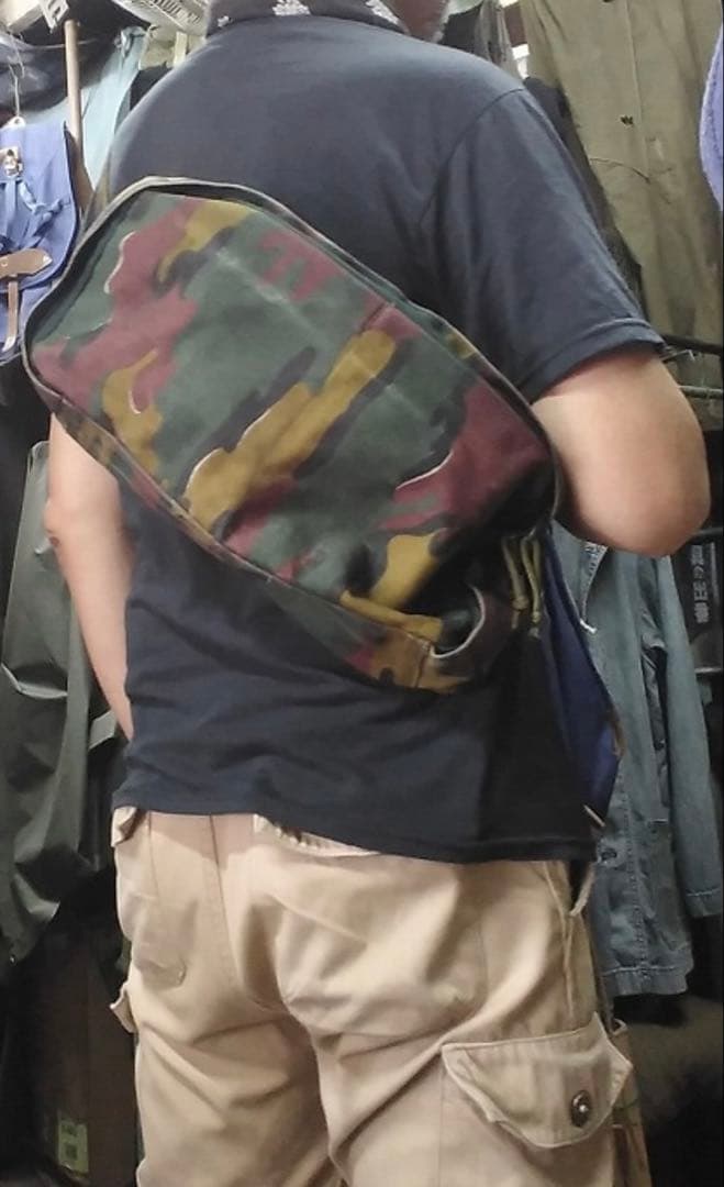 ベルギー軍放出品フレーム入りバックパック90L+20L 軍幕キャンプジグソーカモ