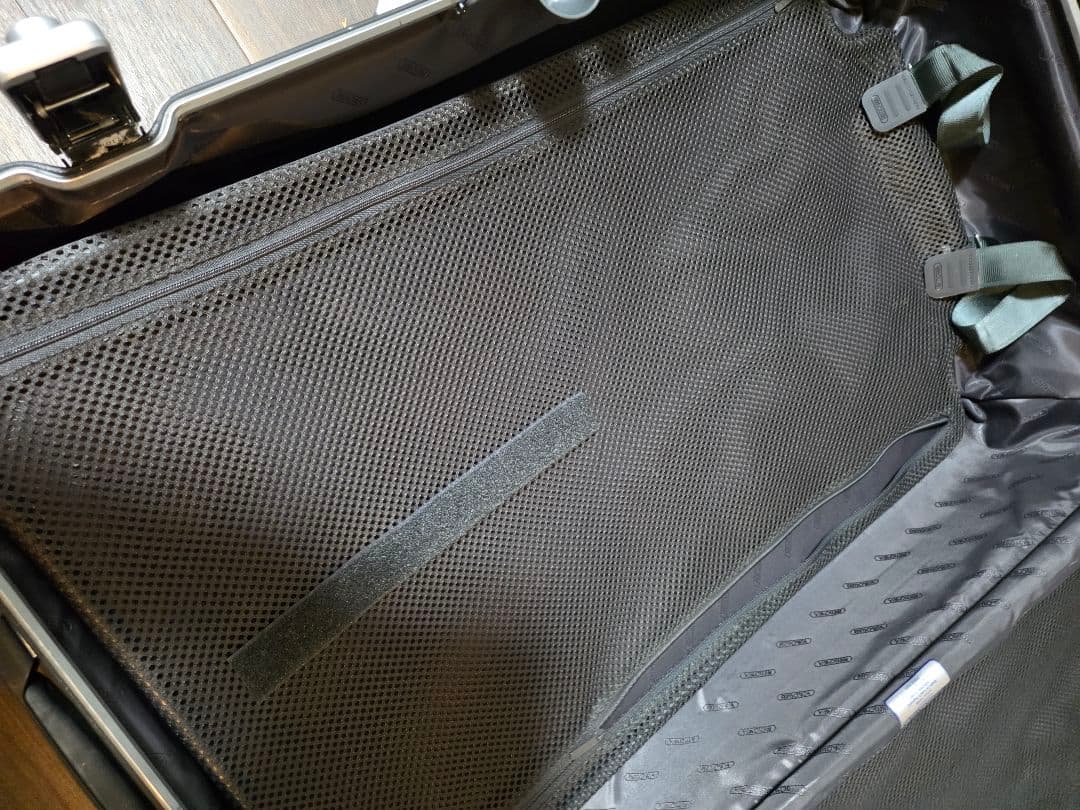 リモワ RIMOWA リンボ 87L ブラック E-Tag