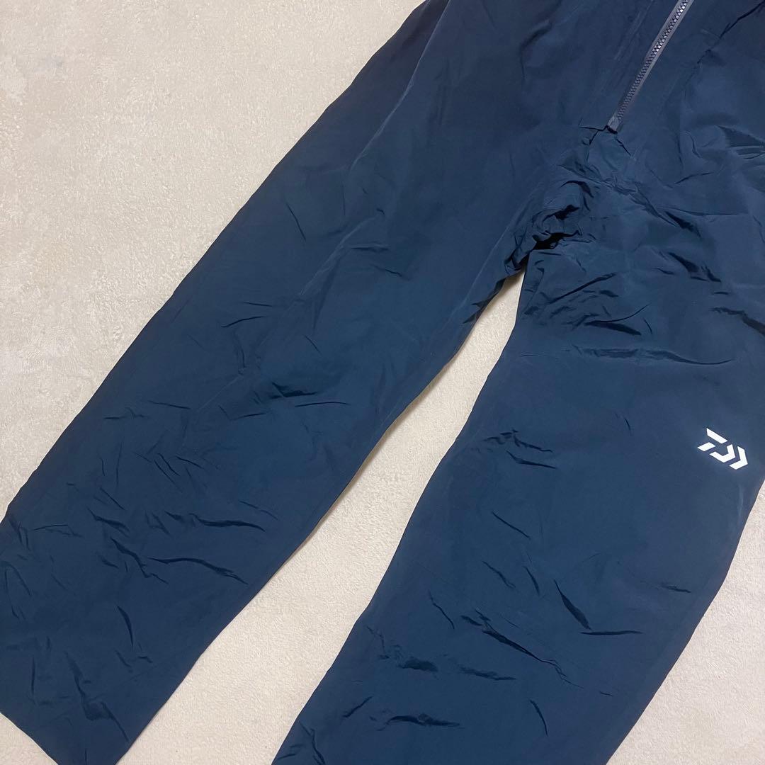 新品タグ付き✨ダイワ DAIWA フィッシングスーツ レインスーツ セットアップ