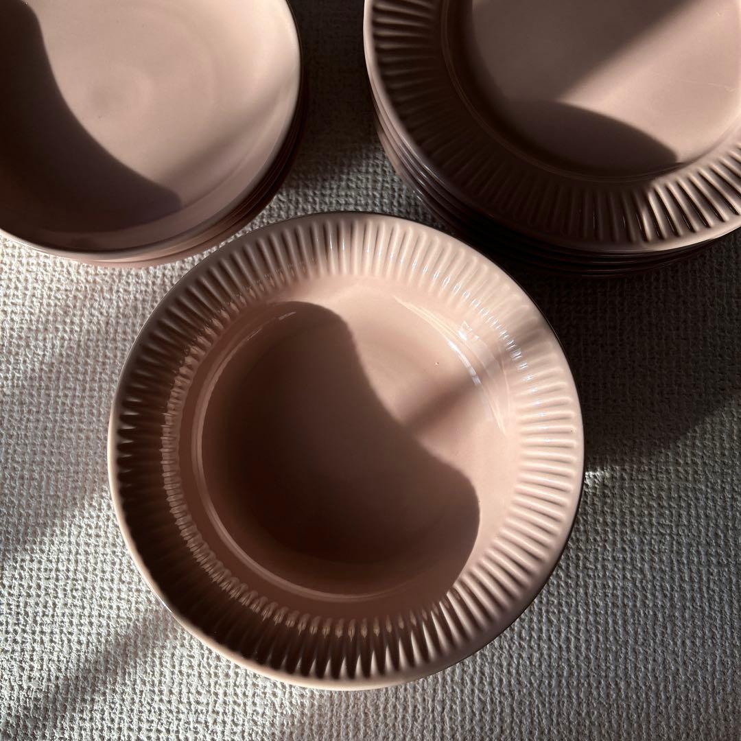 サーモンピンク陶器プレートセット　5客揃い　未使用