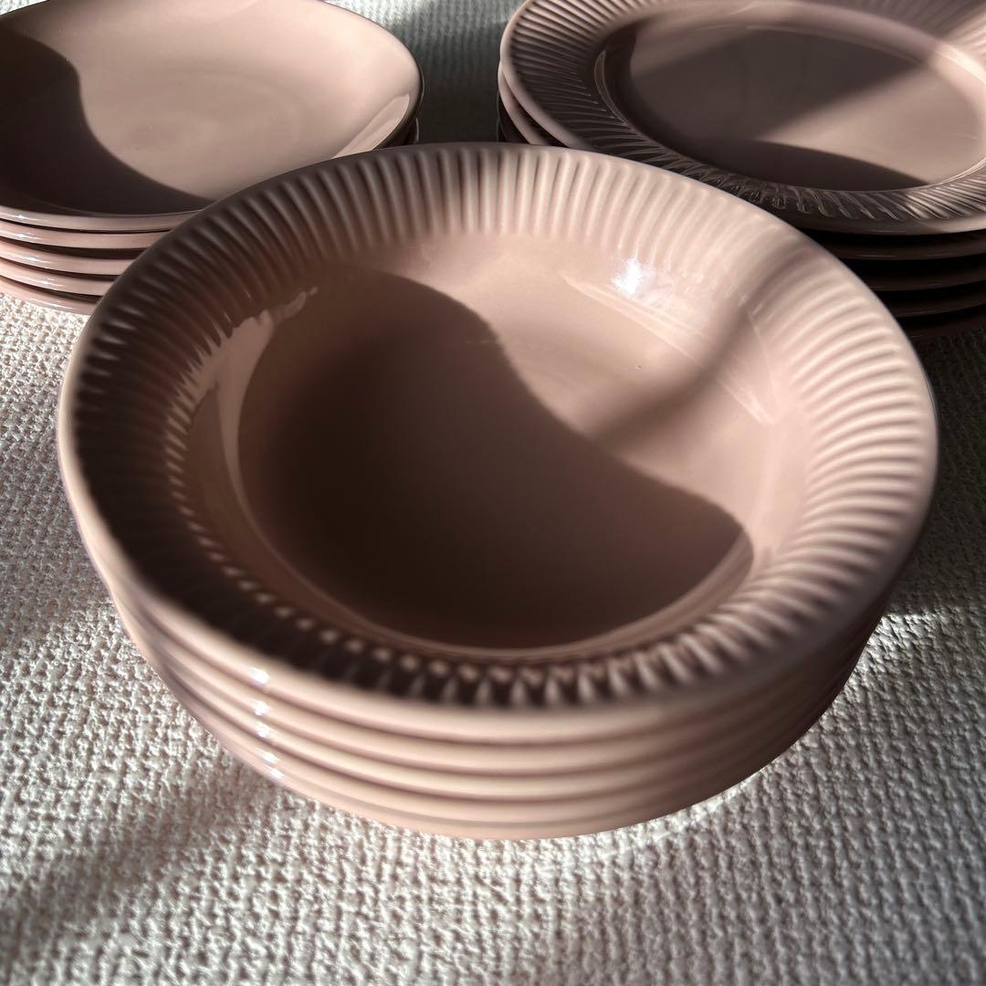 サーモンピンク陶器プレートセット　5客揃い　未使用