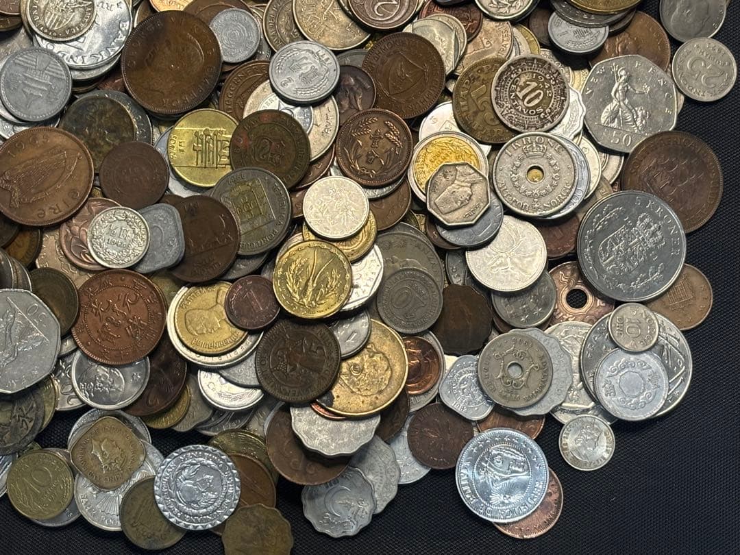 ミ*モ様 古銭　外国　銀貨　まとめて　4キロ以上　アンティーク　海外硬貨