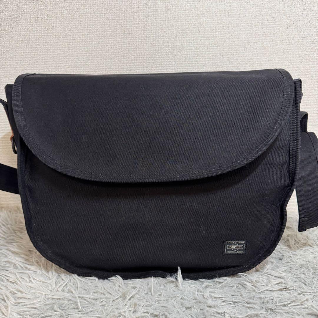 美品 ポーター ステイン メッセンジャーバッグ ショルダーバッグ A4 黒