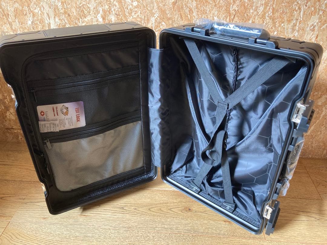 ★新品未使用★BALR. スーツケース Size：S