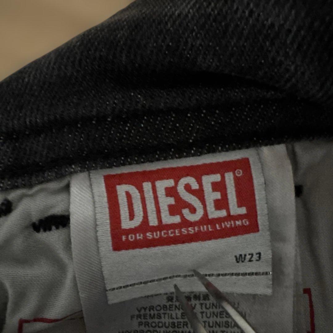 Diesel スキニーデニム ブラック定価77,000円