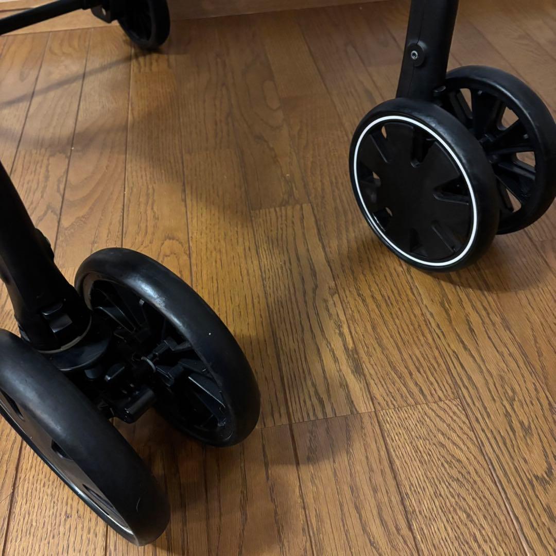 ＊美品＊COMBI コンビ　ラベリタ　エッグショックAL　マスキレーグレー