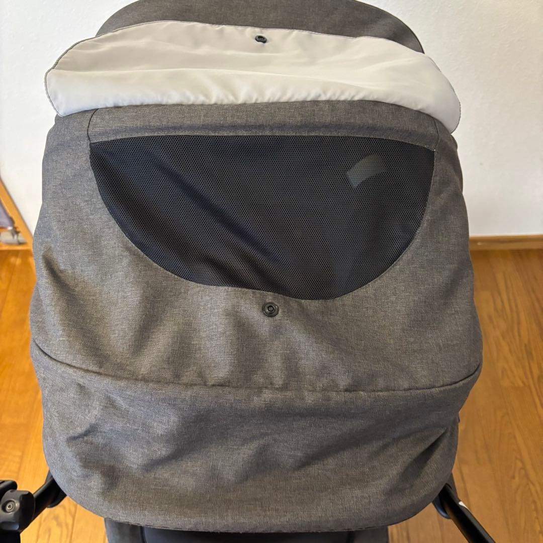 ＊美品＊COMBI コンビ　ラベリタ　エッグショックAL　マスキレーグレー