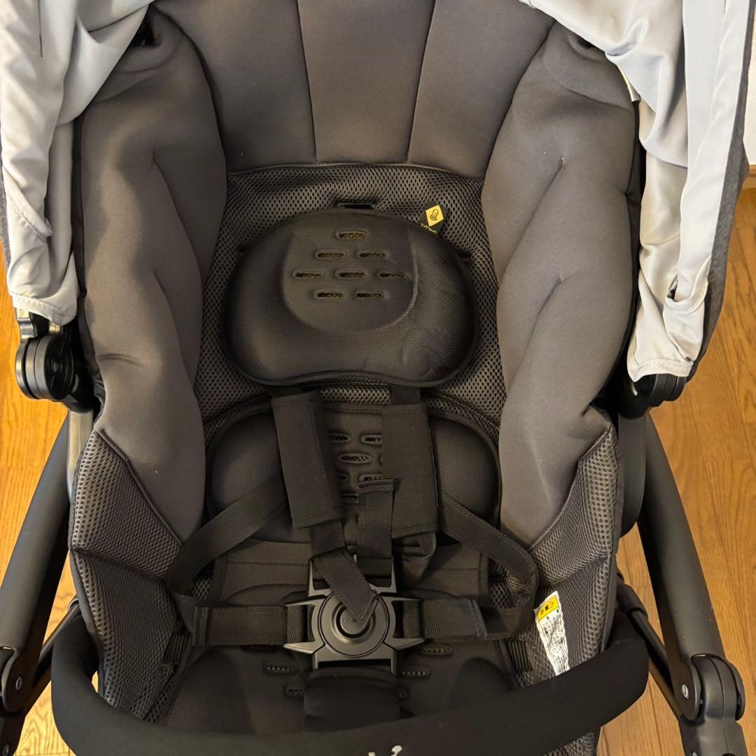 ＊美品＊COMBI コンビ　ラベリタ　エッグショックAL　マスキレーグレー