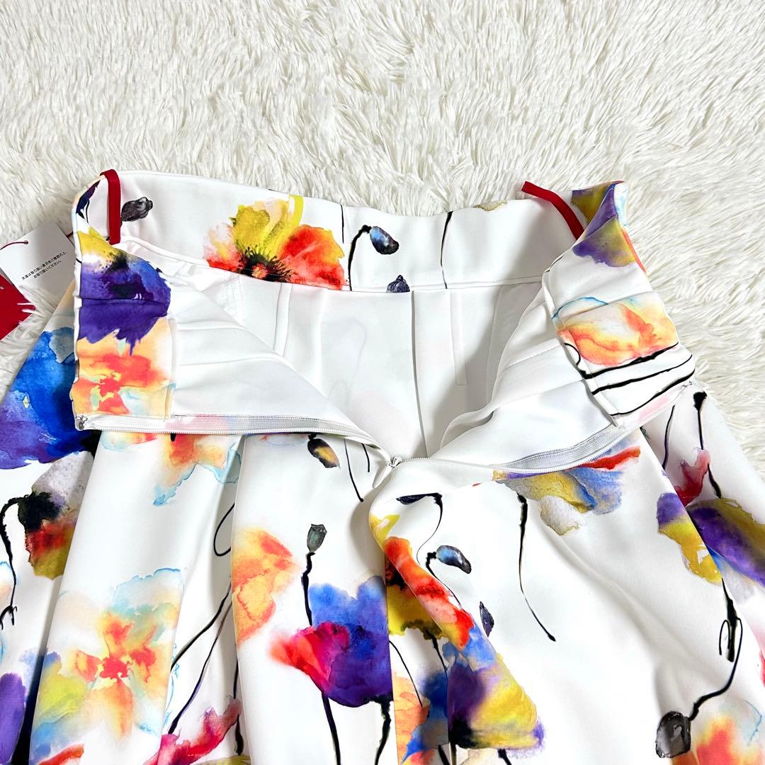 新品⭐️3.1万 ヴィヴィアンタム 水彩画 スカート 花柄 40 白 フレア 希少