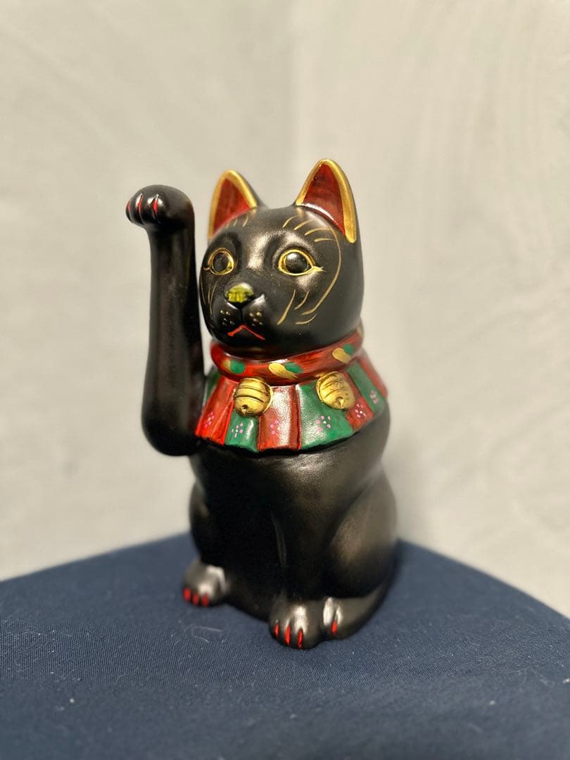 招き猫　黒招き猫　開運　金運　呪物　厄祓い　曰く付き　AAA呪物