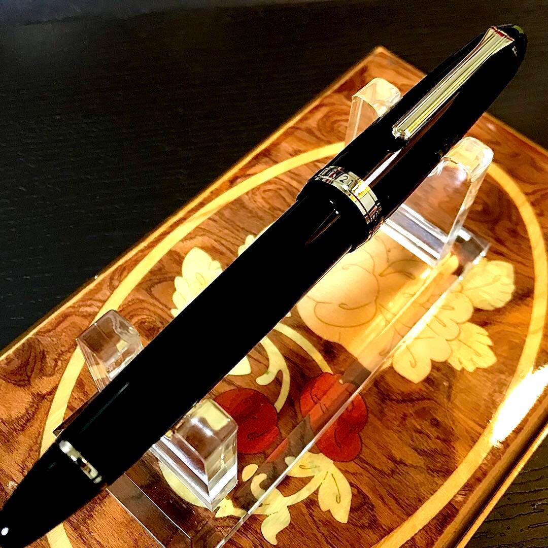 ☆ほぼ新品未使用☆書き味最高☆セーラー 万年筆プロフィット21（H-Ｆ)