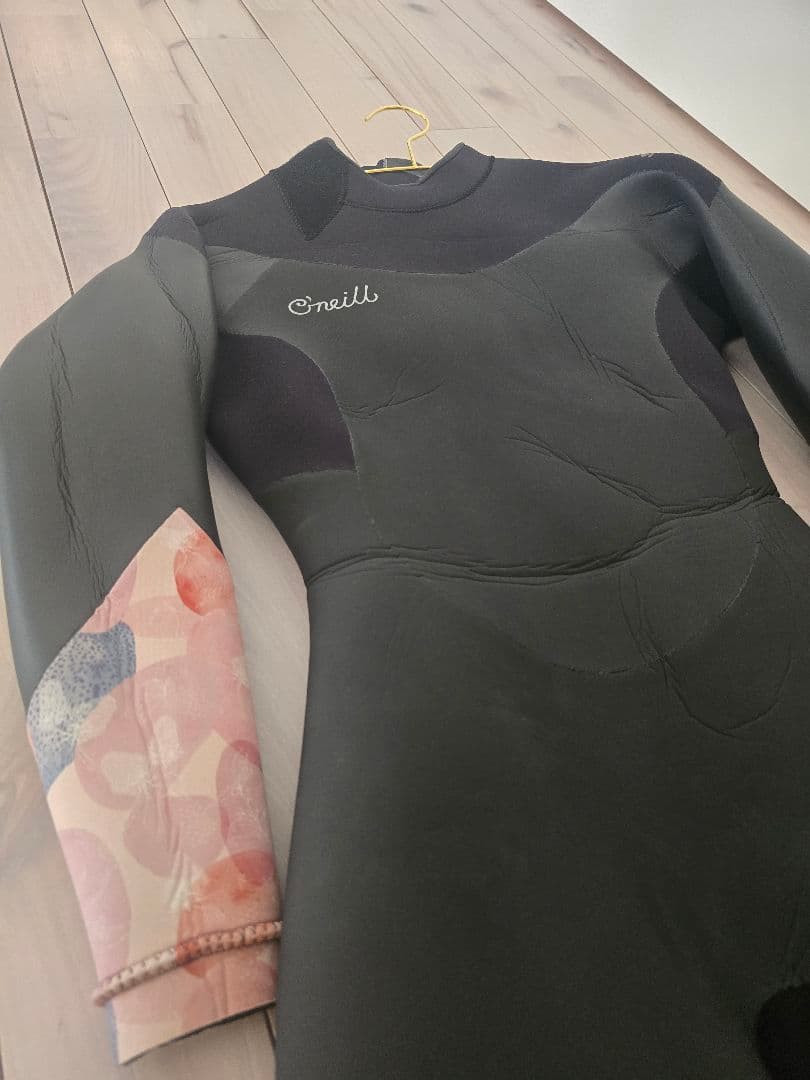 O'Neill セミドライスーツ　ブラック/ピンク