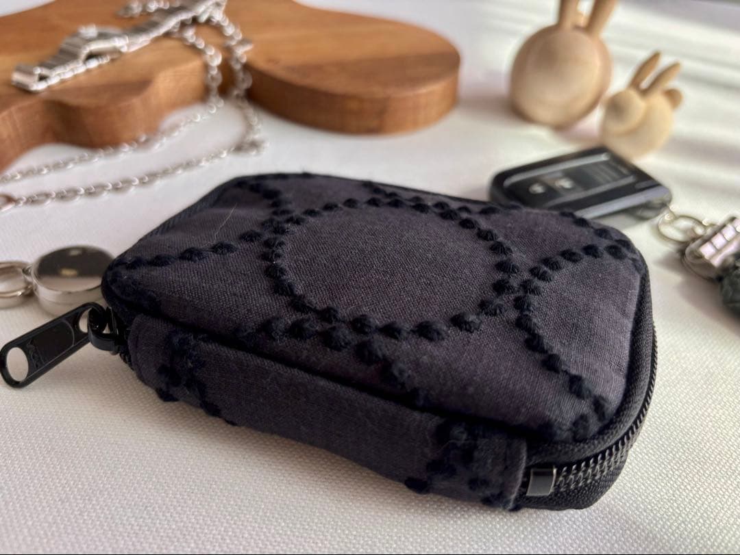 banana【キーポーチ／ペンケース】ミナペルホネン タンバリン