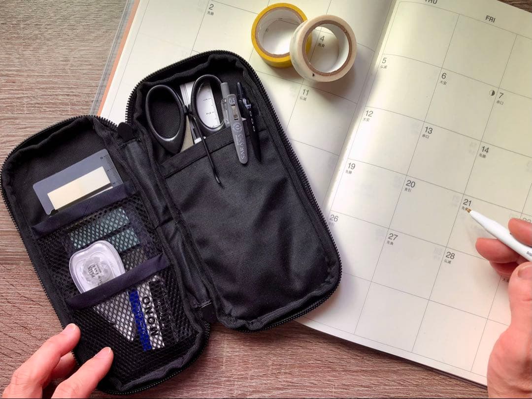 banana【キーポーチ／ペンケース】ミナペルホネン タンバリン