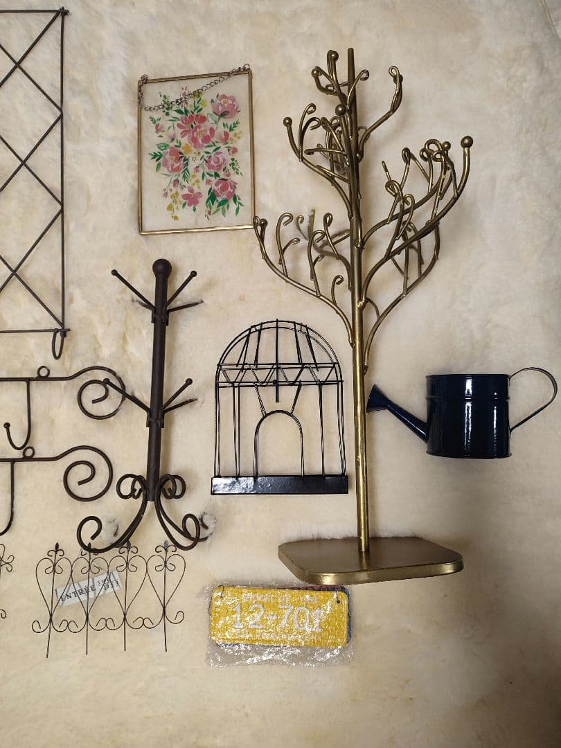 金属製ツリー型スタンドとミニジョウロのセット