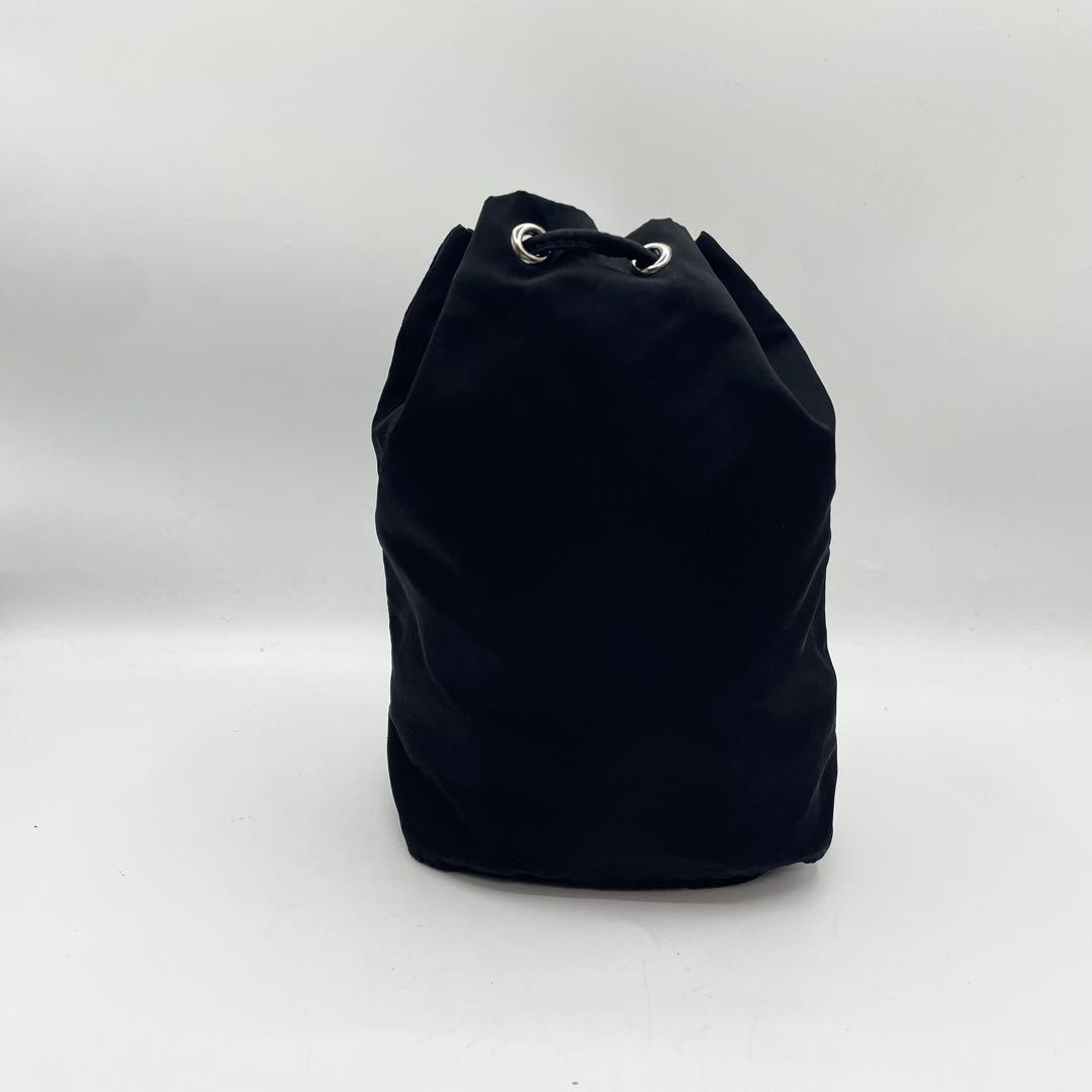 美品　プラダ　三角ロゴ　ポーチ　巾着　ブラック　ナイロン