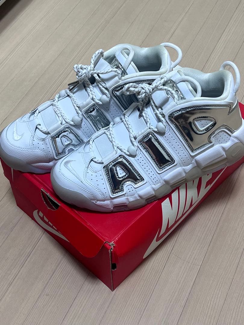 Nike Air More Uptempo ホワイト/クローム