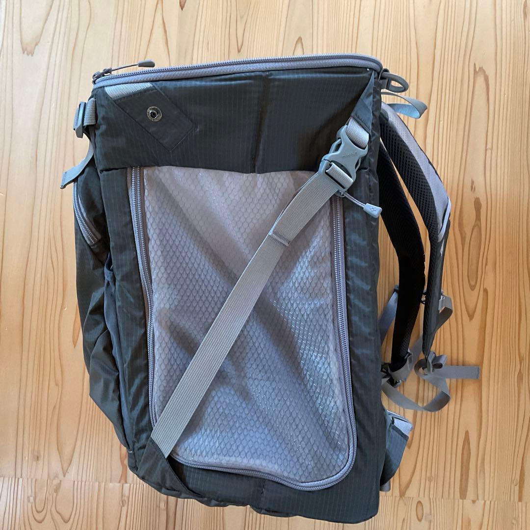 ドッグキャリング　パックL mont-bell リュック型バッグ 　モンベル