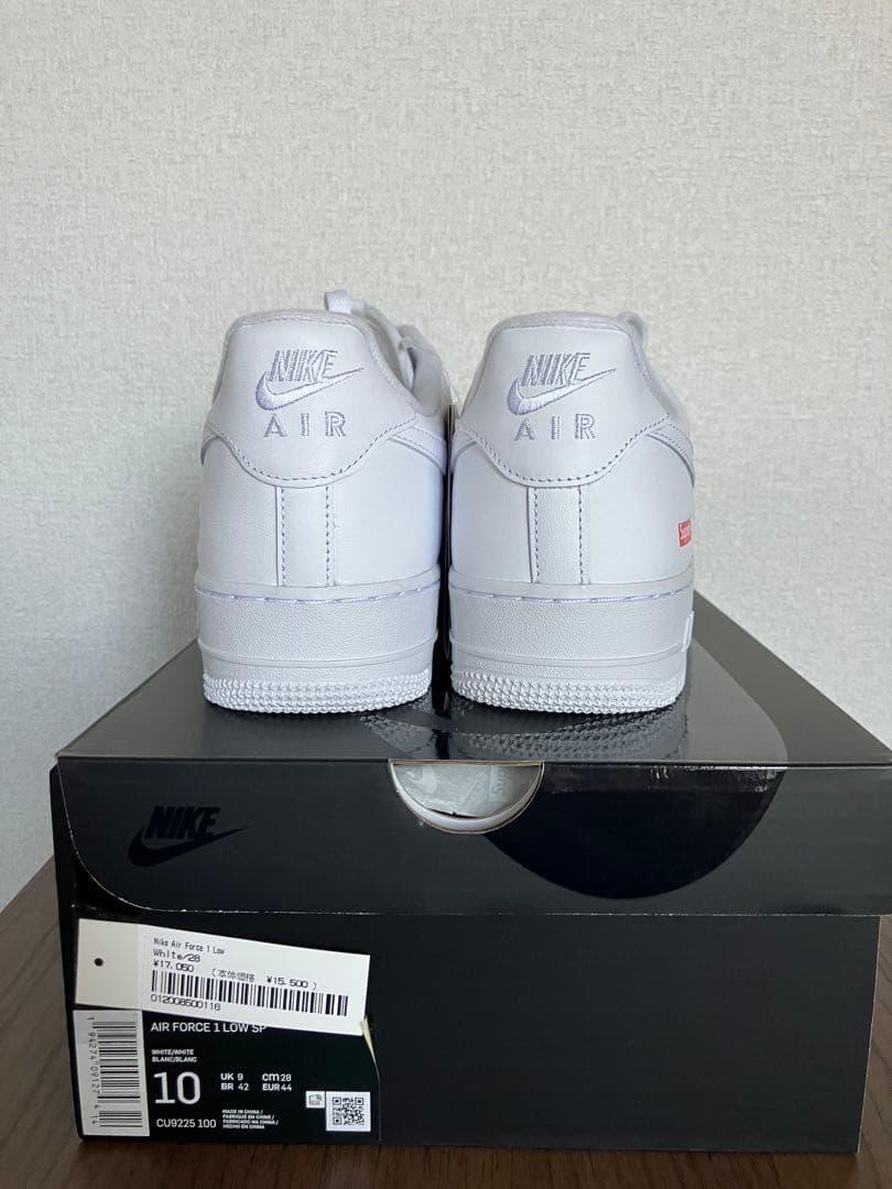 ※かやぼー※ Nike Air Force 1 Supreme ホワイト