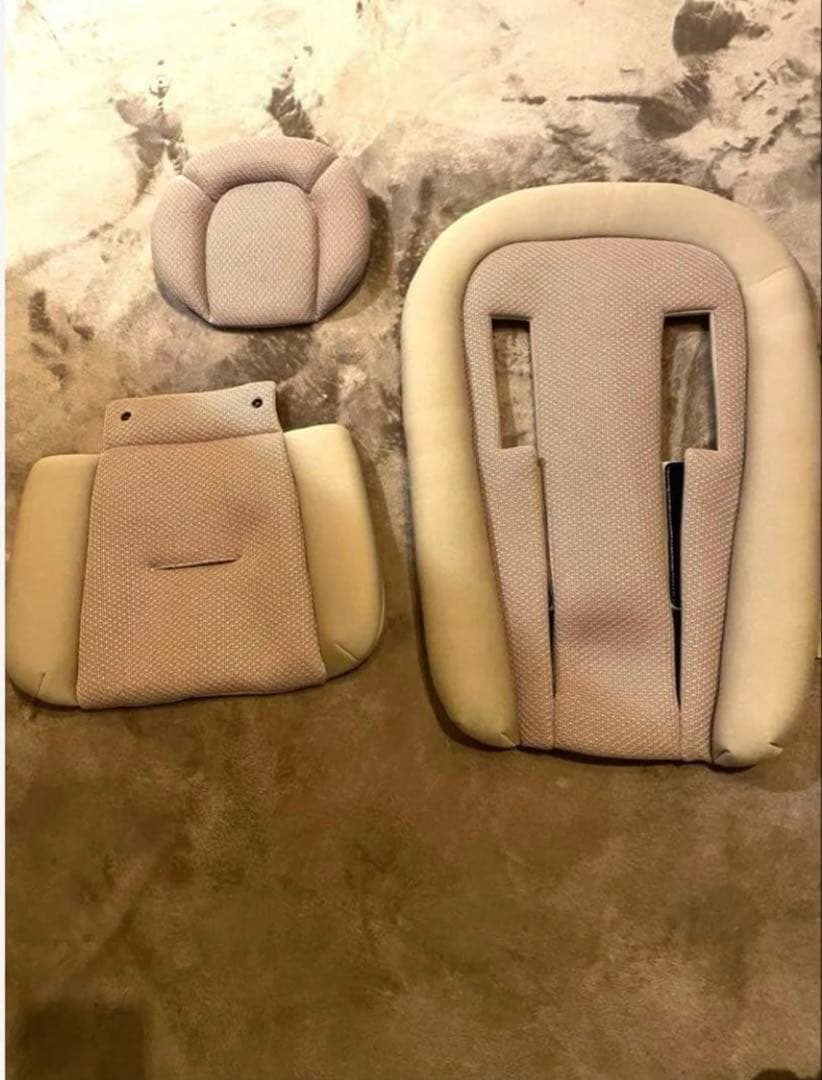 サイベックス　メリオカーボン2023モデル シーシェルベージュ両対面式コンパクト