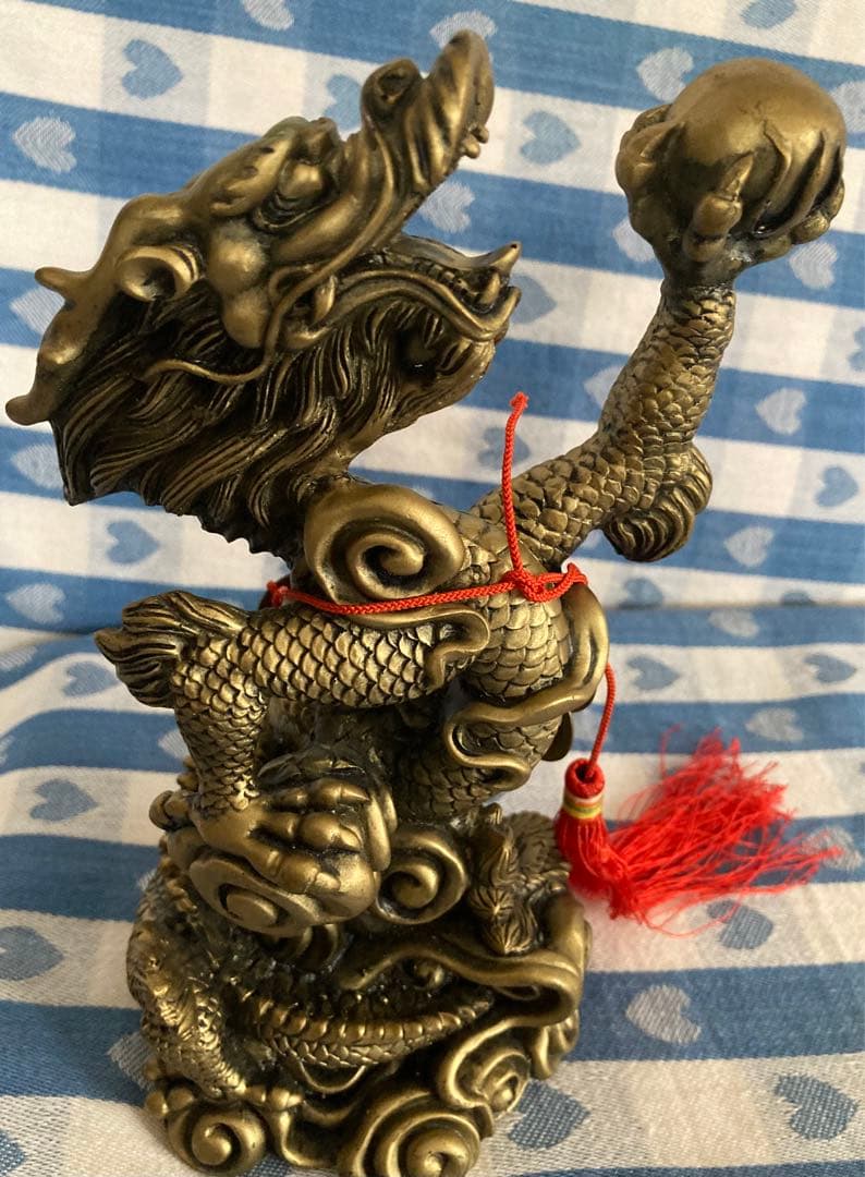 風水 開運 玉を捧げる龍 金属製 迫力ある重量感 財力強運を引き寄せる置物