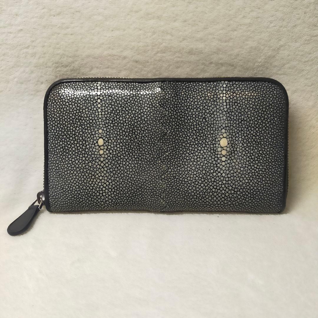 希少 ボッテガヴェネタ スティングレイ エイ革 ラウンドファスナー 黒