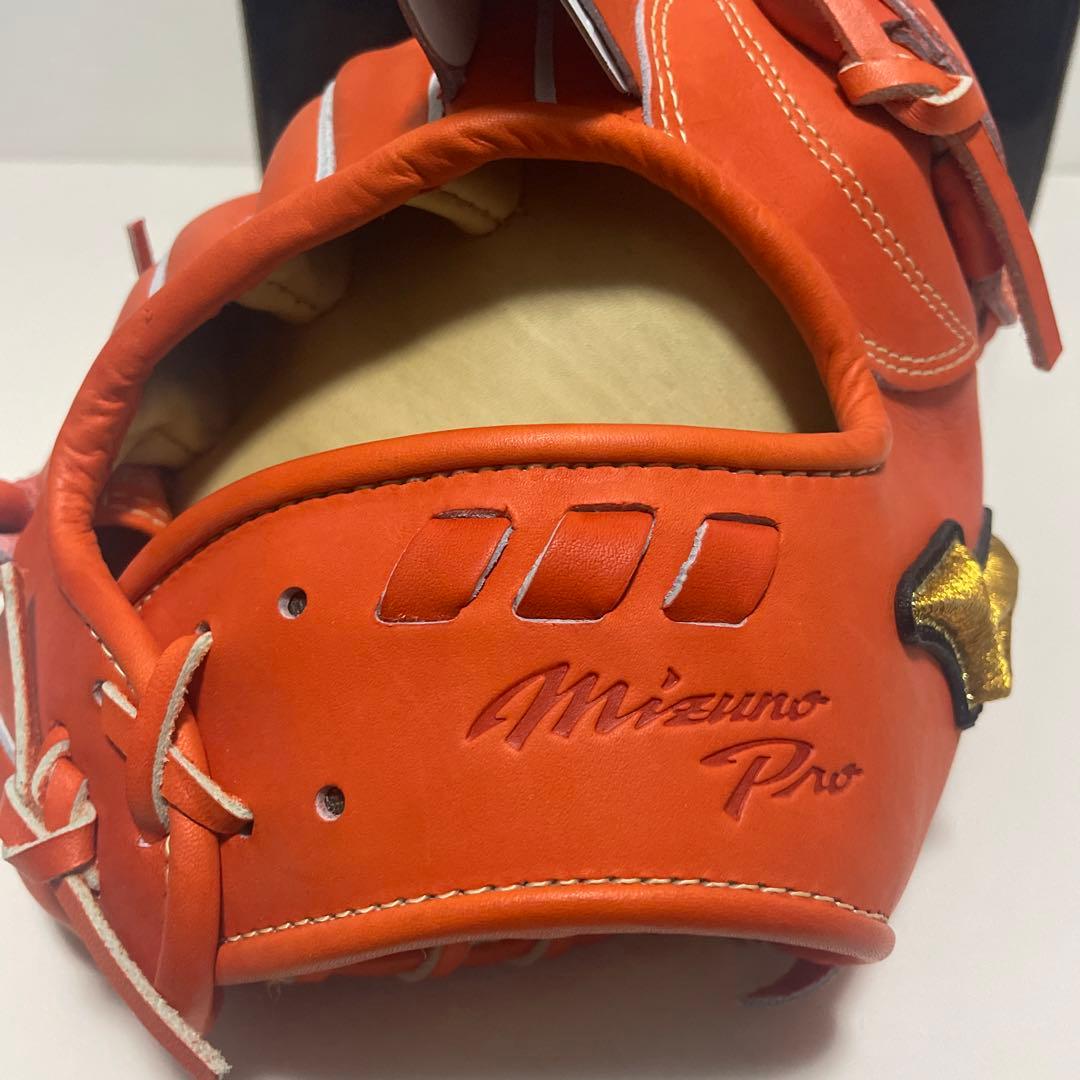 ミズノプロ　硬式用　投手用　グローブ　グラブ　定価62,700円　高校野球対応