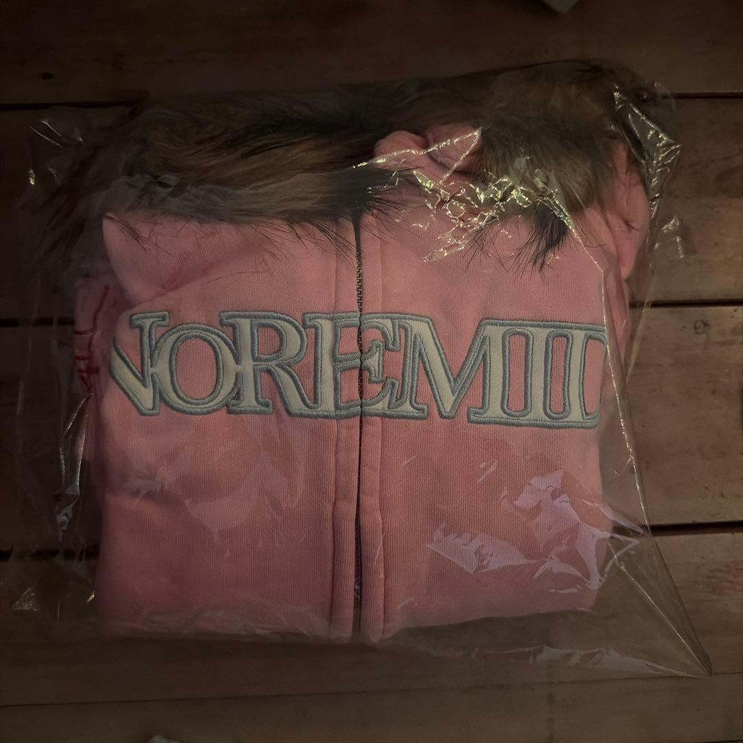Noremid ピンクファー