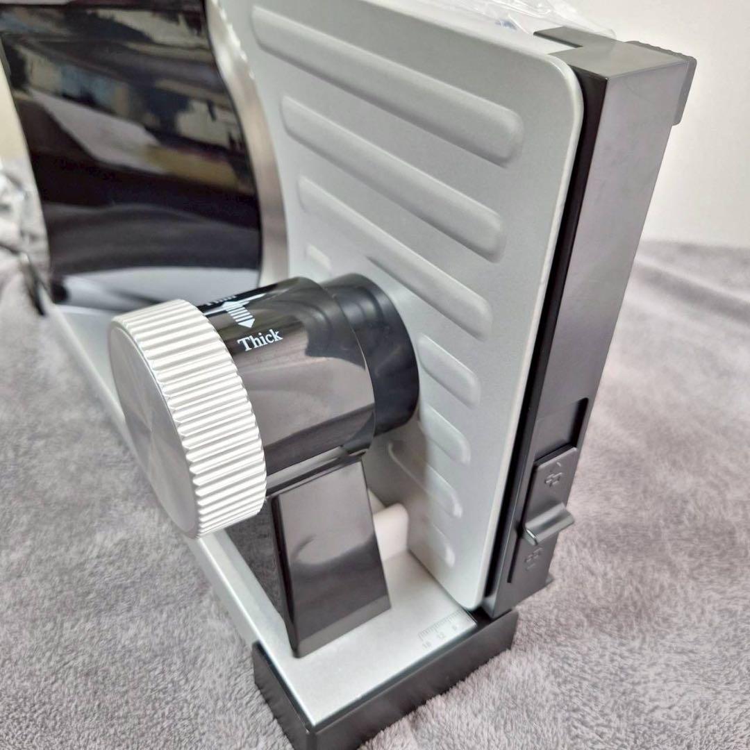 極薄も厚切りも！多機能 電動フードスライサー 折りたたみ式 コンパクト収納