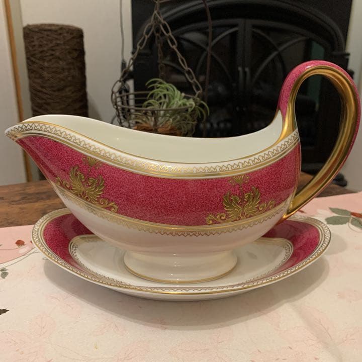 ウェッジウッド コロンビア　パウダールビー　ソースボード