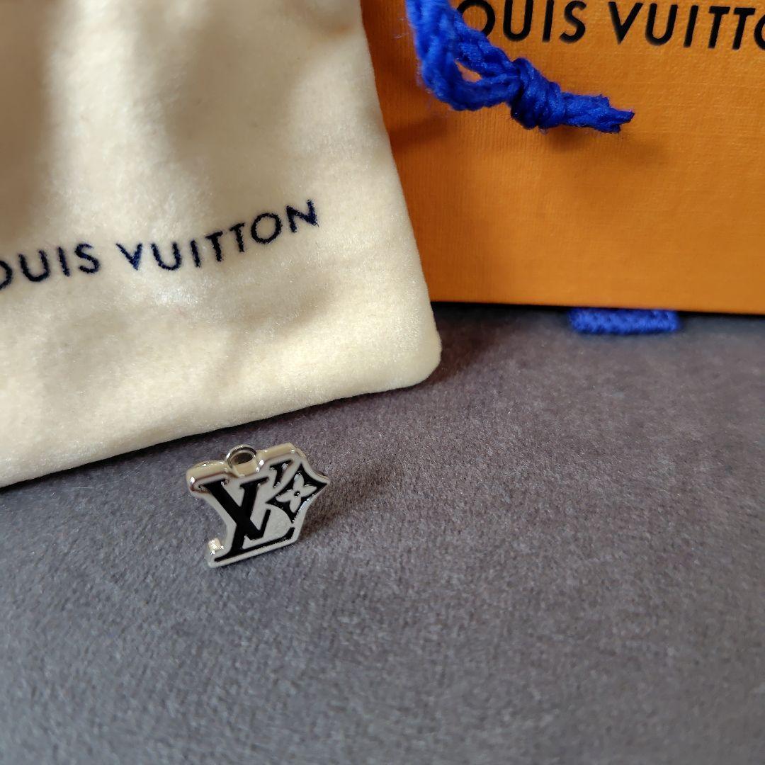 ✧LOUIS VUITTON✧ ピアス•LVフラワー 片耳用