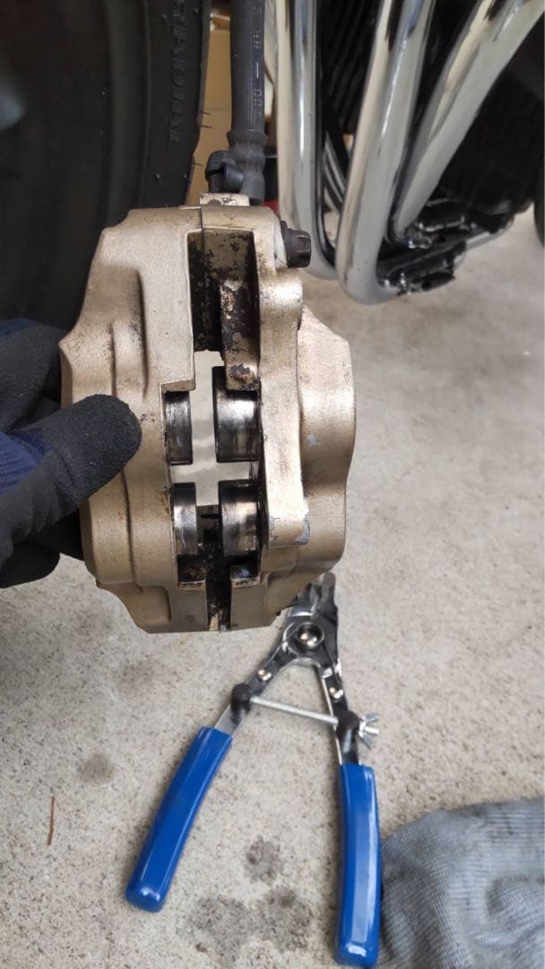 純正フロントブレーキキャリパー cb400sf cbr400rr nsr250r