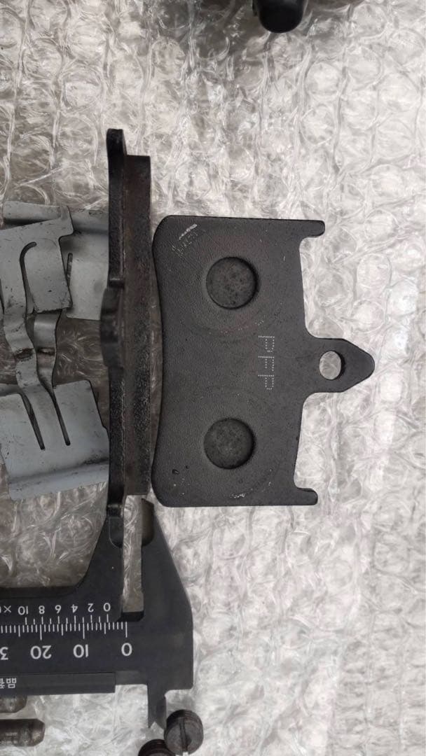 純正フロントブレーキキャリパー cb400sf cbr400rr nsr250r