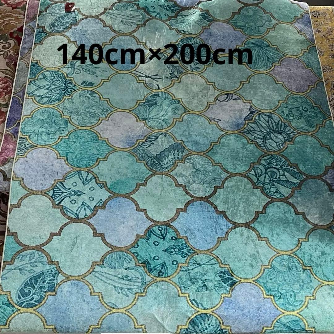 新品　モロッカン柄　アクセントラグ　グリーン　140×200