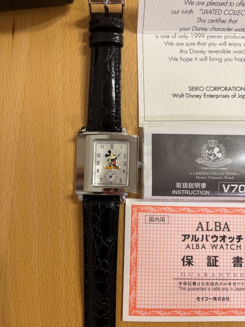 希少　アルバ　ミッキーマウス腕時計