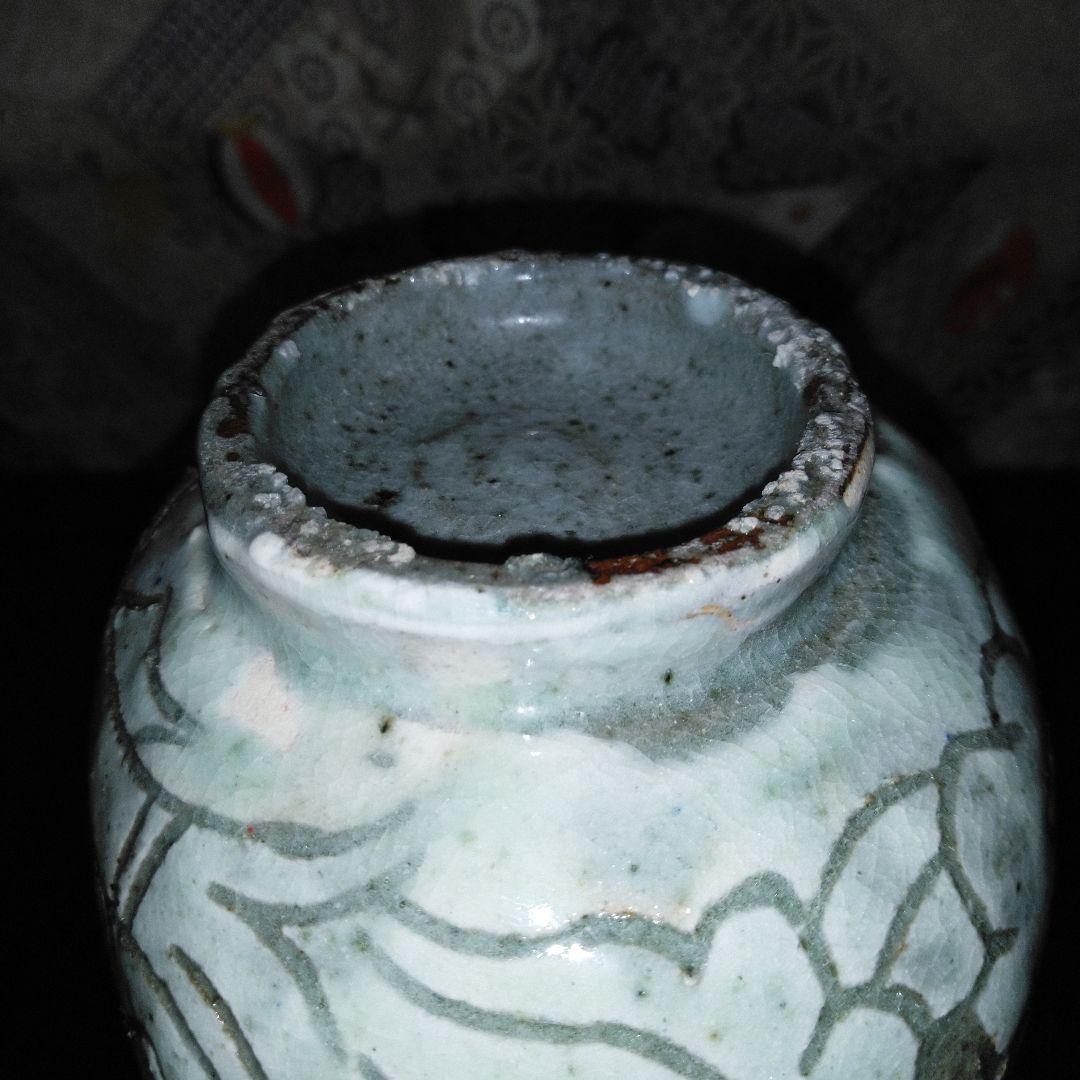 NO406 粉青沙器　魚絵壺　韓国陶器