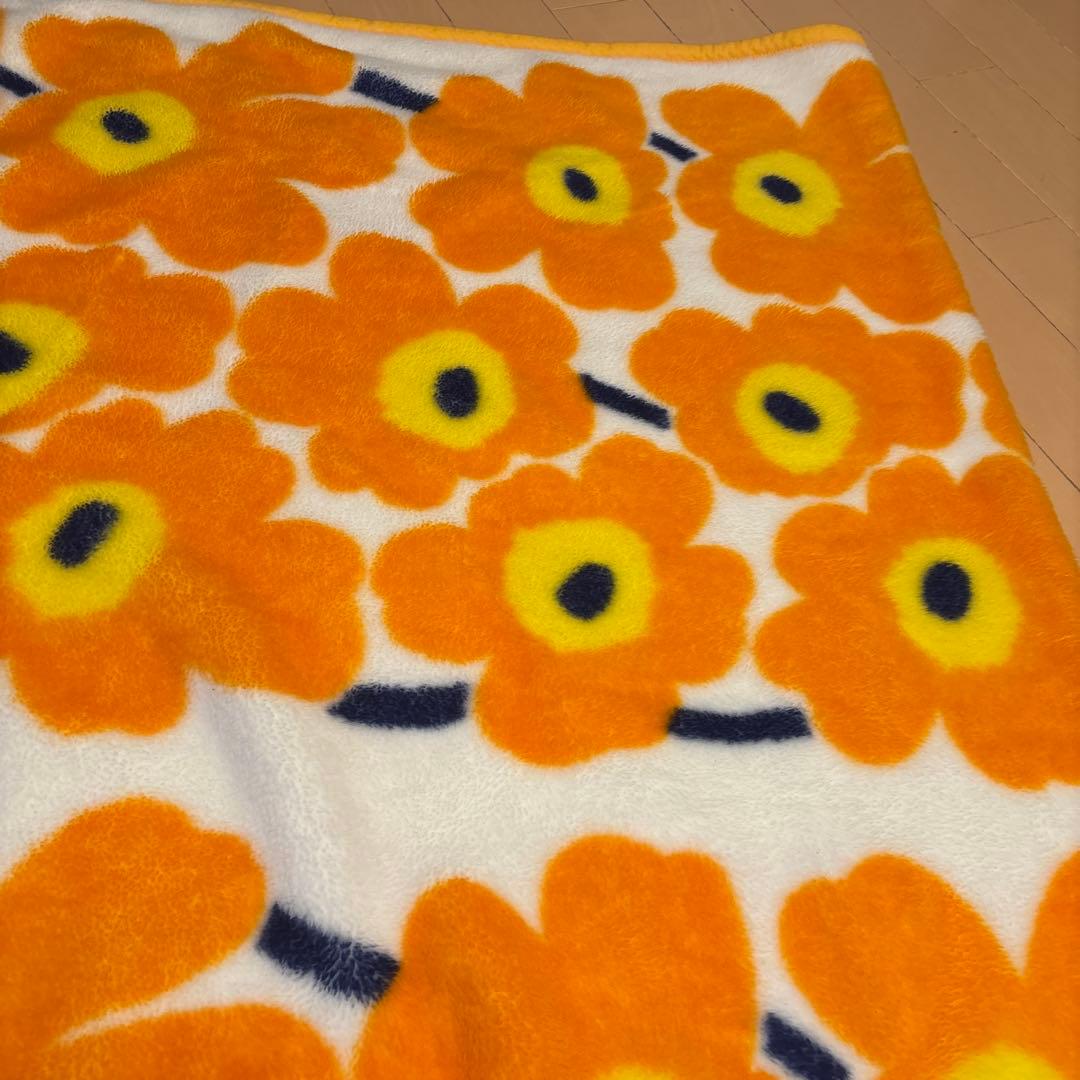 マリメッコ　シングル毛布　西川　ウニッコ　柄　オレンジ