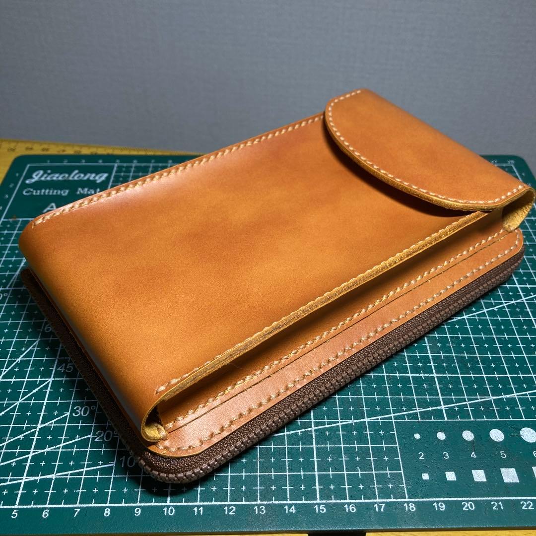 ハンドメイド　レザー スマホ入れ付き財布 キャメル